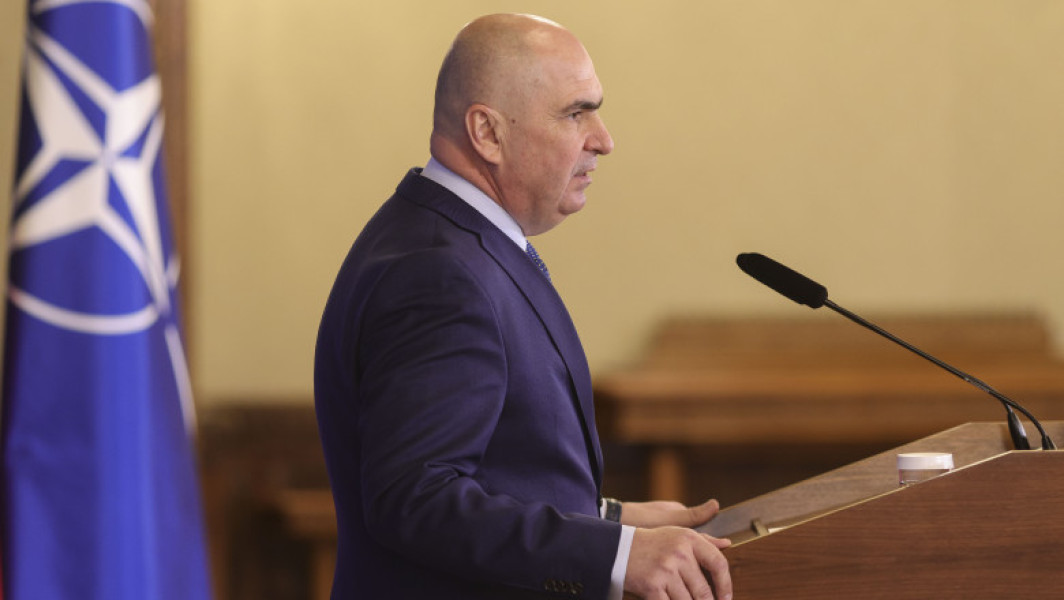 România nu va trimite trupe în Ucraina, dar participă la summitul din Paris