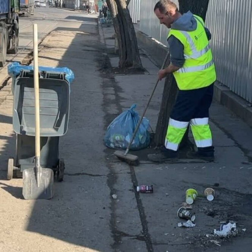 Talciocul Valea Cascadelor atrage sute de vizitatori, dar lăsa în urmă gunoaie