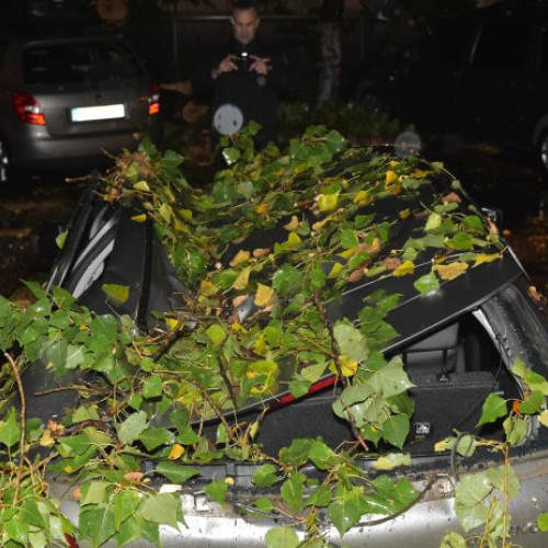Inundații și pagube în urma fenomenelor meteorologice