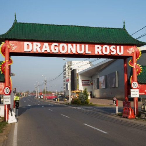 Percheții la un complex comercial din București în cadrul unei operațiuni împotriva produselor contrafăcute