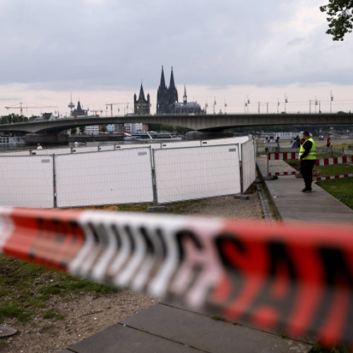 Autoritățile din Köln au evacuat peste 20.000 de persoane din centrul orașului după ce au fost descoperite trei bombe americane neexplodate din timpul celui de-Al Doilea Război Mondial, relatează digi24.ro.