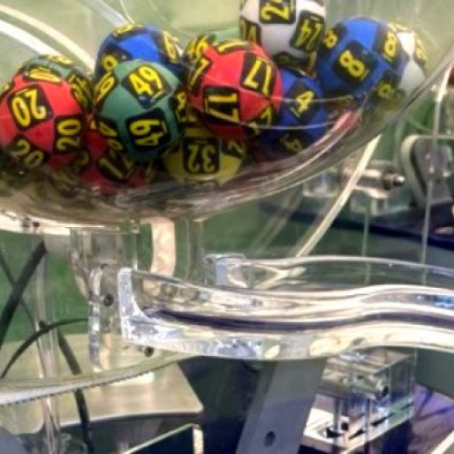Noi trageri loto programate joi, 5 iunie 2025, după câștigurile de peste 2,78 milioane de lei acordate duminică, 1 iunie, conform digi24.ro. Loteria Română anunță extragerile pentru Loto 6/49, Noroc, Joker, Noroc Plus, Loto 5/40 și Super Noroc, cu premii importante pentru câștigători.