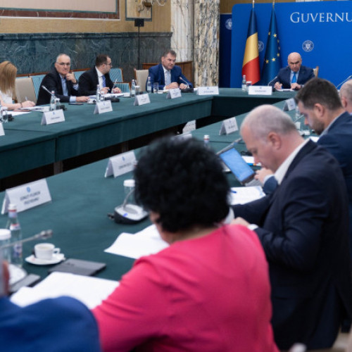 Video Ilie Bolojan a discutat din nou cu aleșii locali despre reforma administrației. Ce le-a transmis funcționarilor din primării