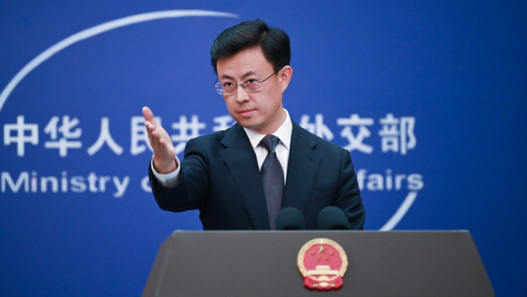 China îl amenință direct pe Volodimir Zelenski, pentru că a impus noi sancțiuni companiilor care ajută Rusia