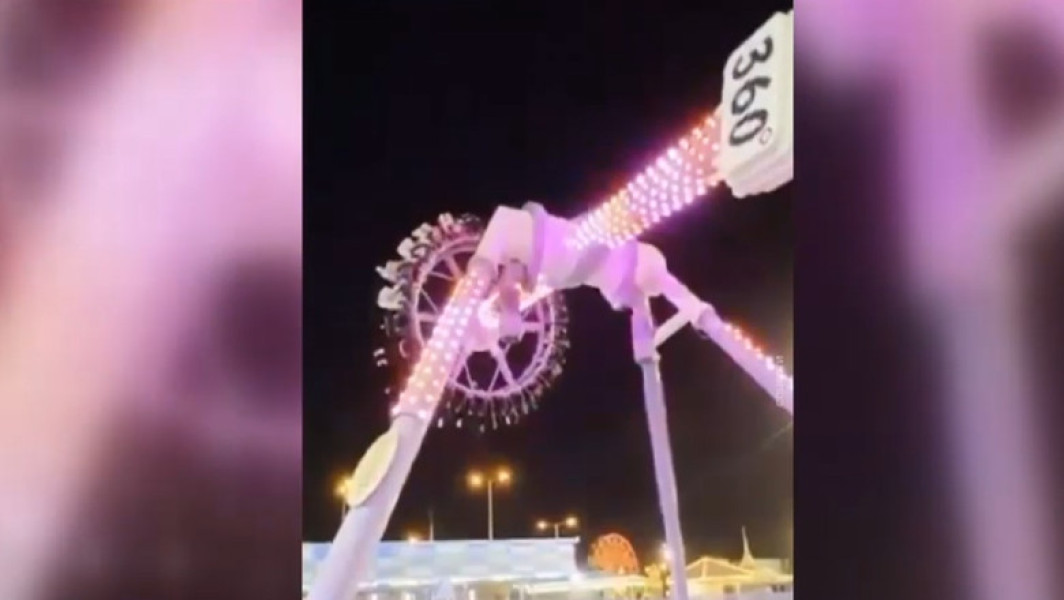 VIDEO Momentul în care un carusel se rupe în două, într-un parc de distracții din Arabia Saudită. 23 de oameni au fost răniți