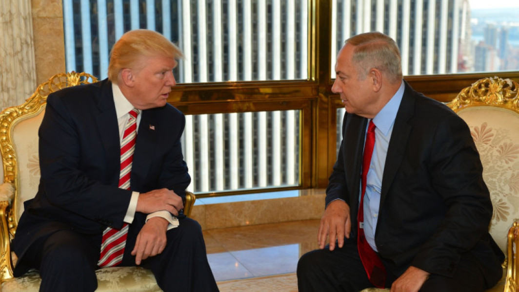 Situație fără precedent în Israel: 550 de foști oficiali, printre care și șefi ai Mossad îi cer lui Trump să-l oprească pe Netanyahu