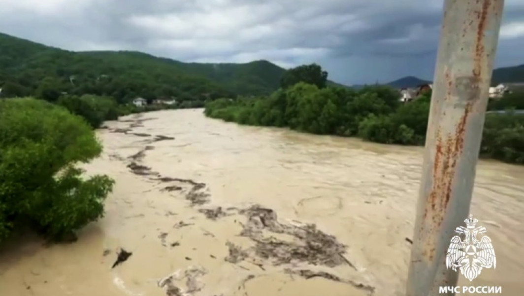 Video Rusia declară stare de urgență într-o zonă turistică de la Marea Neagră
