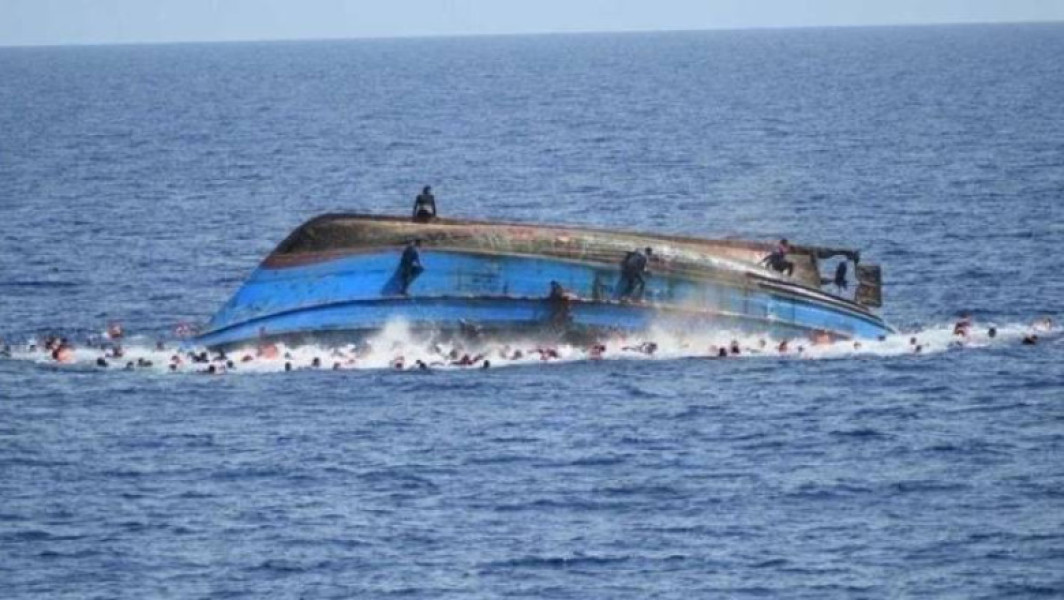 76 de persoane au murit după ce nava în care se aflau a naufragiat. Unde încercau să ajungă migranții