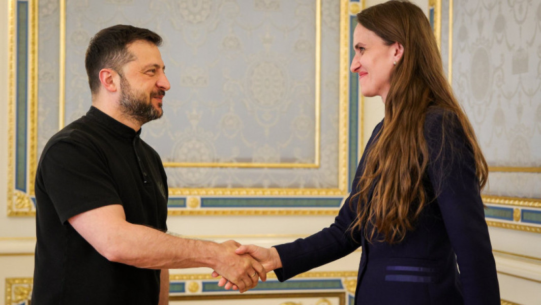 Video Oana Ţoiu s-a întâlnit cu Volodimir Zelenski la Kiev. Ce subiecte au fost abordate