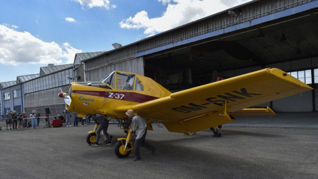 Video Cum a transformat Ucraina un avionul agricol ușor Zlin Z-137 într-un adevărat vânător de drone