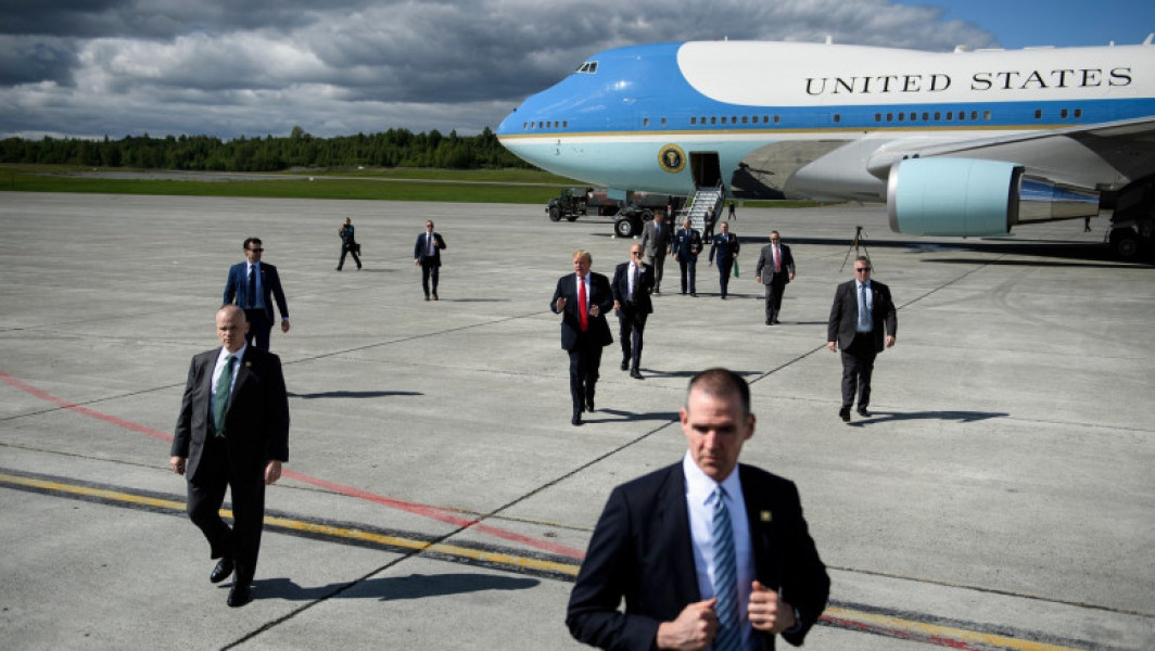 „Om pentru om, armă pentru armă”. Culisele uriașei operațiuni de pregătire a întâlnirii dintre Putin și Trump în Alaska