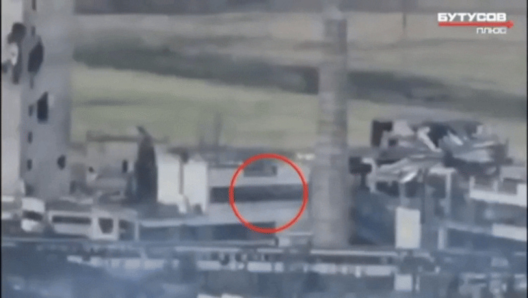 Video Ucrainenii susțin că un lunetist al Kievului a stabilit un nou record, după ce a eliminat doi ruși de la 4 kilometri, cu ajutorul AI