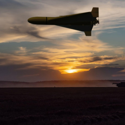 Ucraina, atacată cu zeci de drone de atac și o rachetă balistică în timpul întâlnirii Trump - Putin din Alaska. Replica Kievului