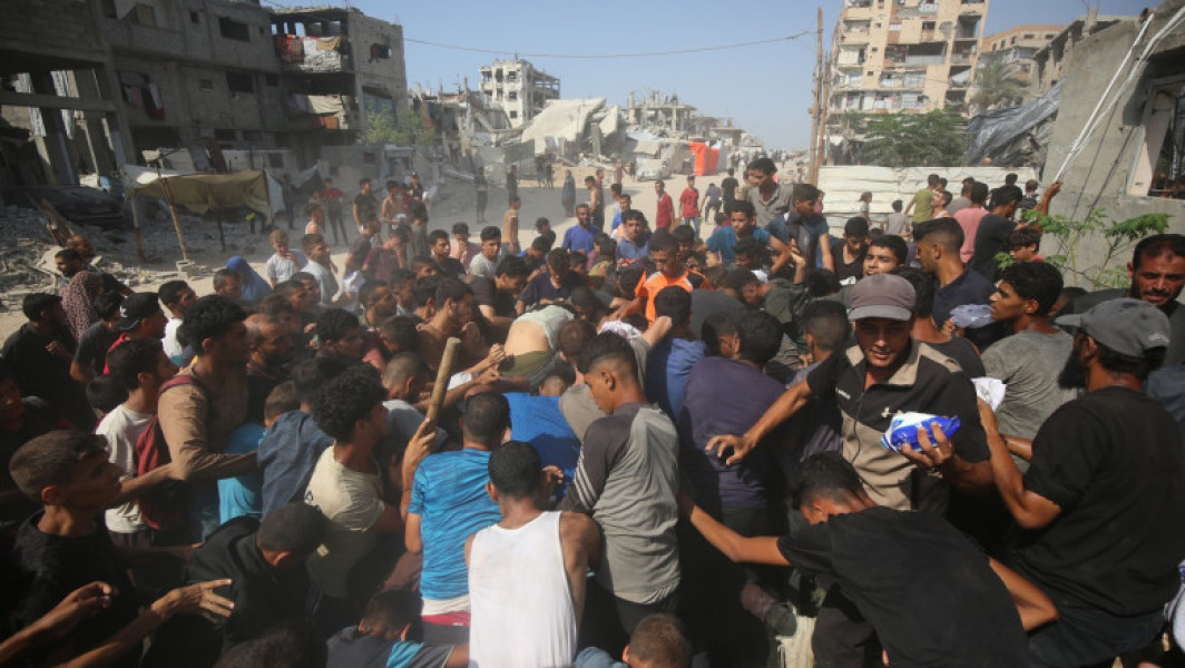 Benjamin Netanyahu caută țări pentru relocarea palestinienilor din Fâșia Gaza. Reuters: au loc negocieri cu Sudanul de Sud