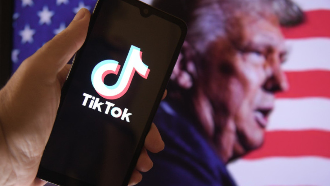 Casa Albă a lansat un cont oficial pe TikTok, platforma pe care Trump promitea să o interzică în 2020: „America, ne-am întors!”