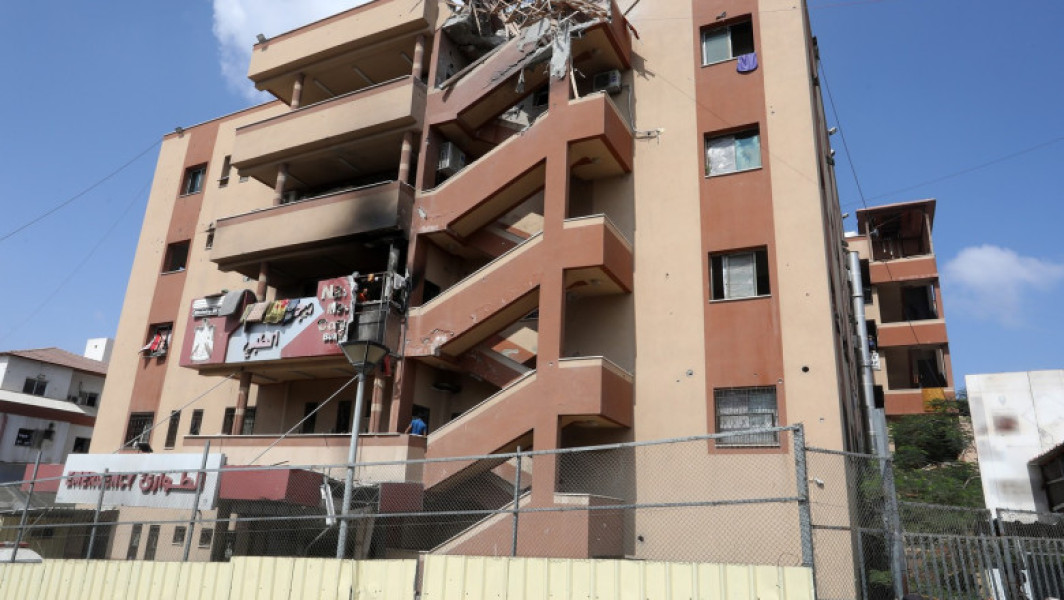 Prim-ministrul israelian regretă moartea a cinci jurnaliști în atacurile asupra unui spital din Gaza