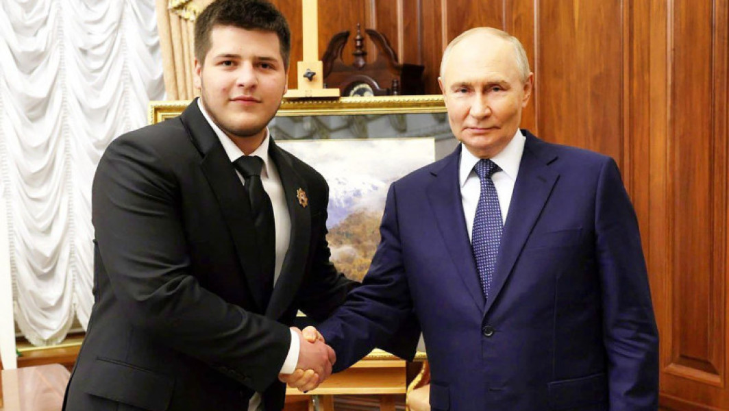 Fiul lui Ramzan Kadirov, Adam, a primit o medalie controversată