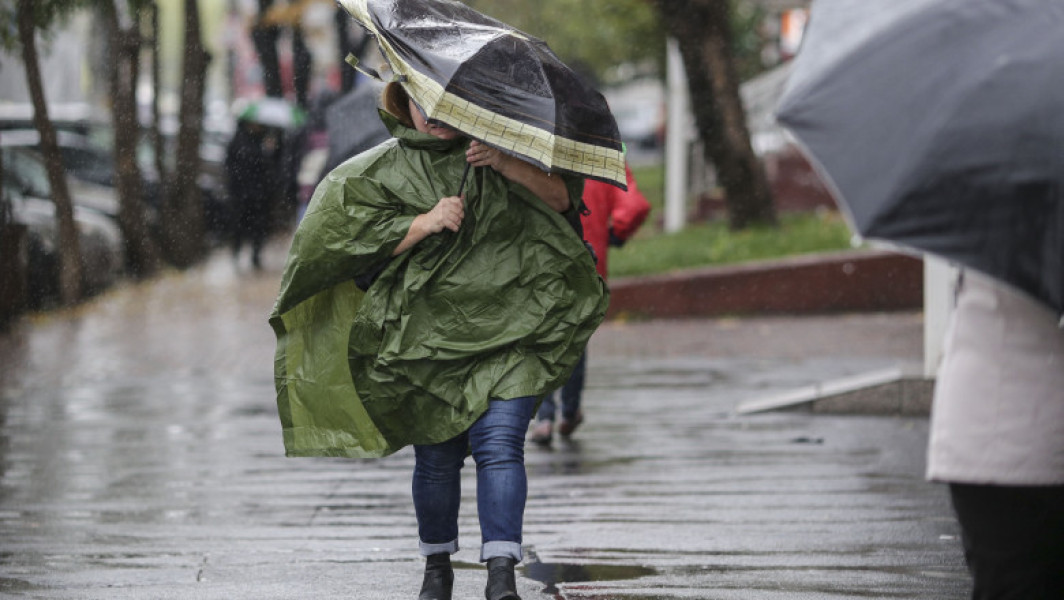 Avertizări nowcasting cod galben pentru averse și intensificări ale vântului în Maramureș și Crișana