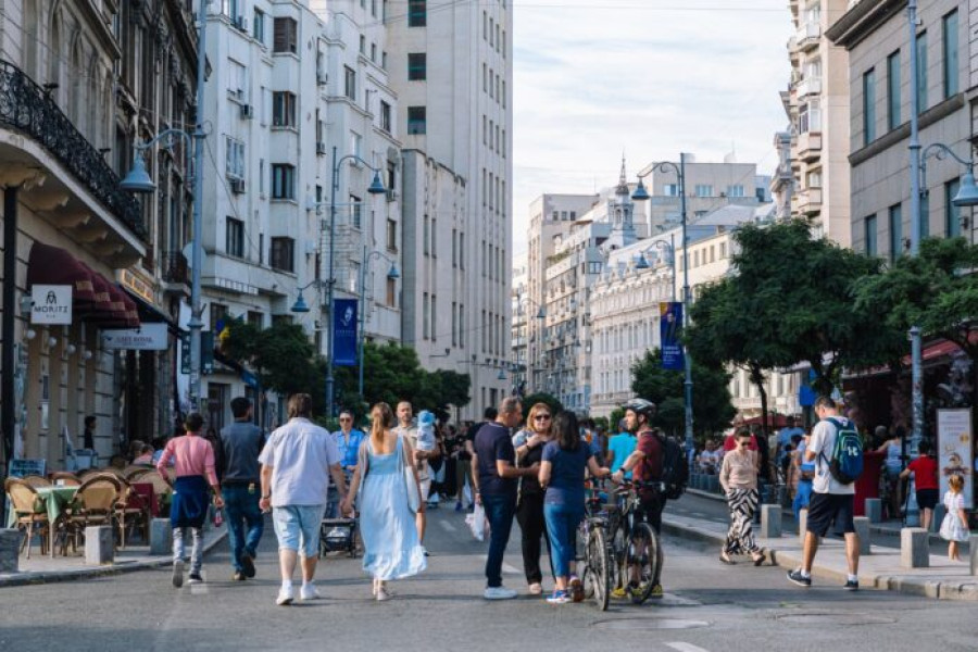 Calea Victoriei devine scenă culturală în weekendul Străzi deschise