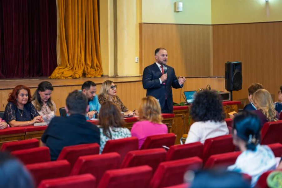 Primăria Sectorului 2 modernizează 49 de școli și grădinițe în această vară