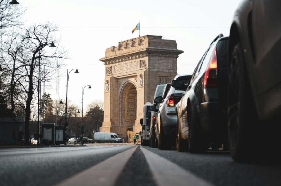 Primarul Bucureștiului propune restricții de circulație în orele de vârf